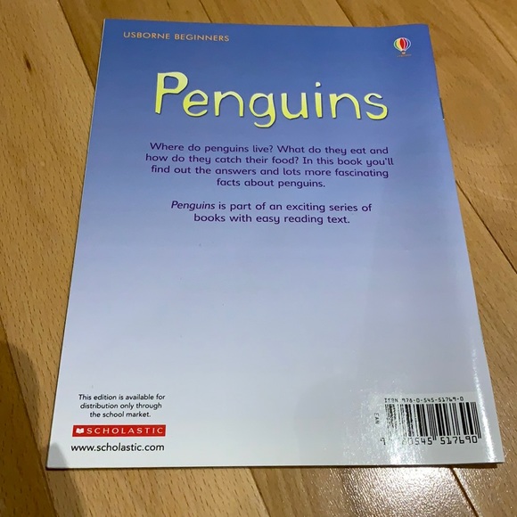 ✏️🆓 FREE with $20 purchase - 2 Scholastic Animal books - Penguins & Bears - Picture 4 of 9
